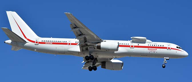 Honeywell Boeing 757-225 emgine testbed N757HW, Phoenix Sky Harbor, January 26, 2016